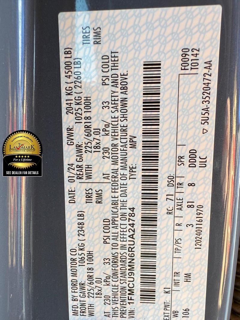 Ford Escape Vehicle Full-screen Gallery Image 21