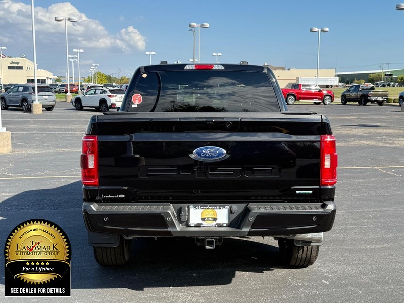 Ford F-150 Vehicle Full-screen Gallery Image 7