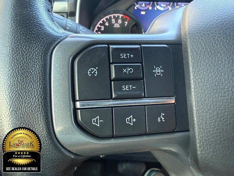 Ford F-150 Vehicle Full-screen Gallery Image 10