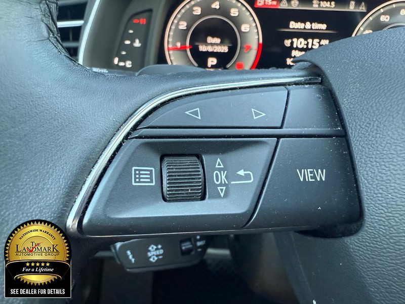 Audi Q7 Vehicle Full-screen Gallery Image 10
