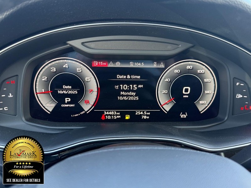 Audi Q7 Vehicle Full-screen Gallery Image 12