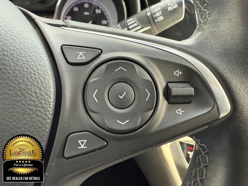 Buick Envision Vehicle Full-screen Gallery Image 11
