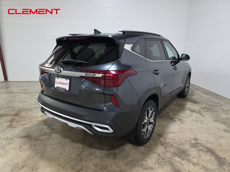 Kia Seltos Vehicle Full-screen Gallery Image 6