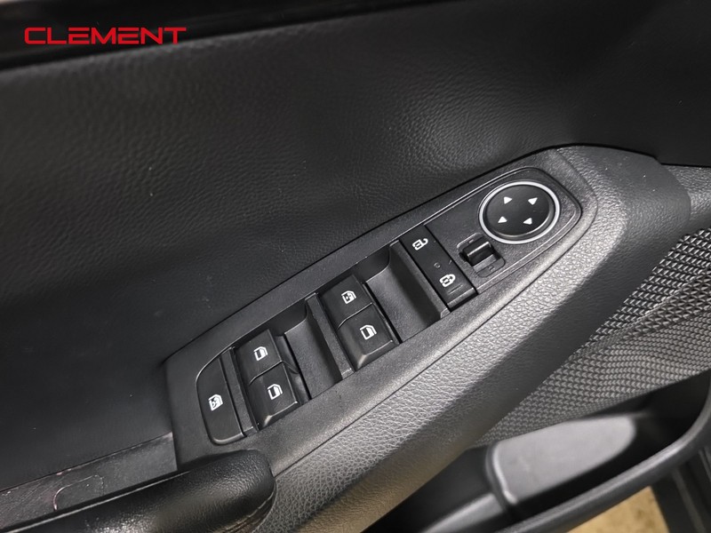 Kia Seltos Vehicle Full-screen Gallery Image 24