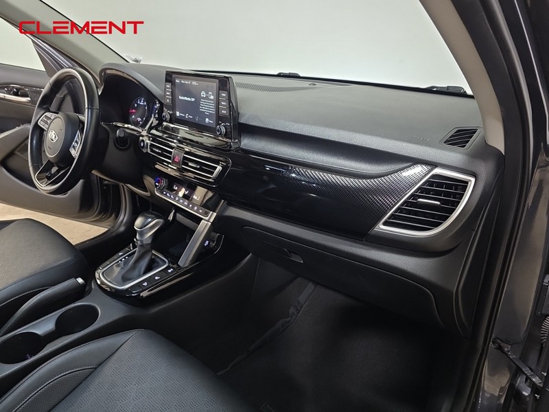 Kia Seltos Vehicle Full-screen Gallery Image 32