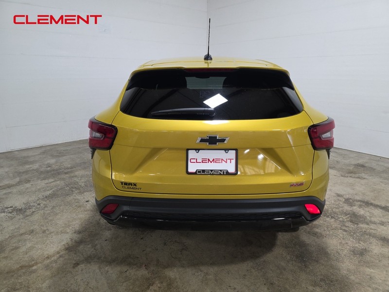 Chevrolet Trax Vehicle Full-screen Gallery Image 7