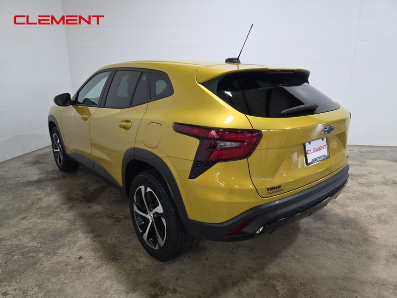 Chevrolet Trax Vehicle Full-screen Gallery Image 8