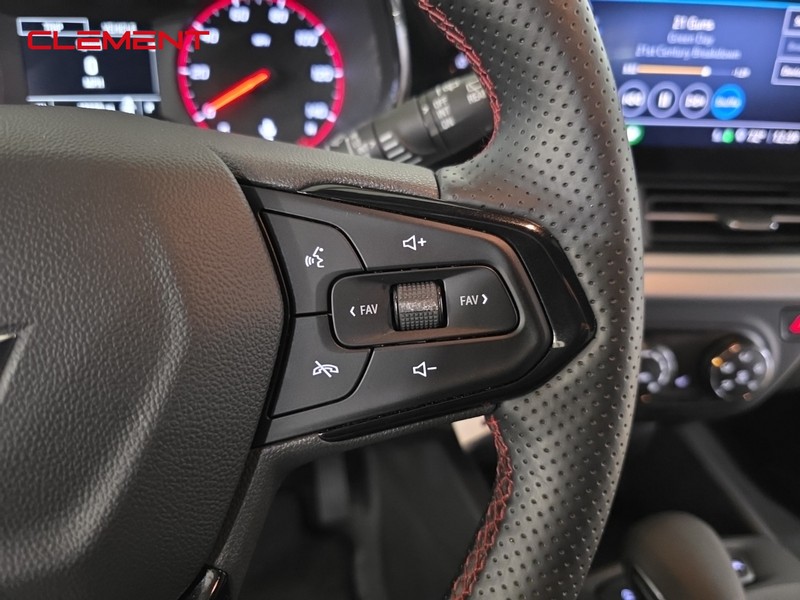 Chevrolet Trax Vehicle Full-screen Gallery Image 14