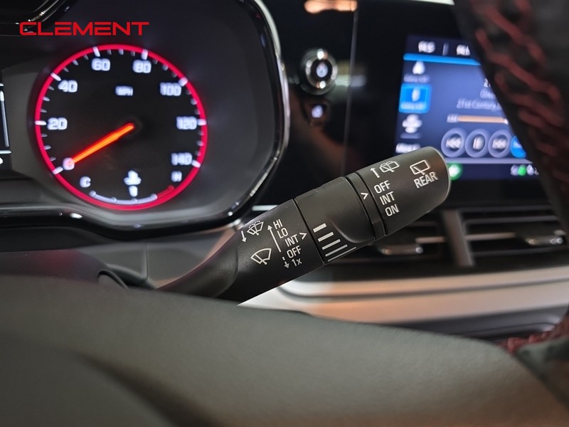 Chevrolet Trax Vehicle Full-screen Gallery Image 15