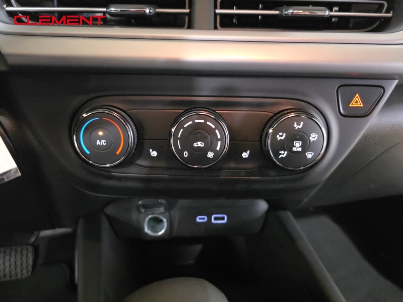 Chevrolet Trax Vehicle Full-screen Gallery Image 19