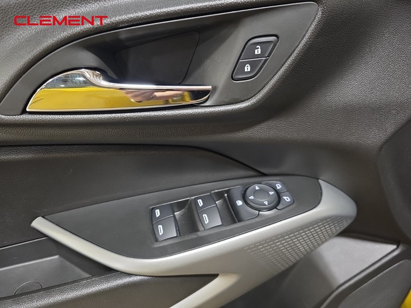 Chevrolet Trax Vehicle Full-screen Gallery Image 22