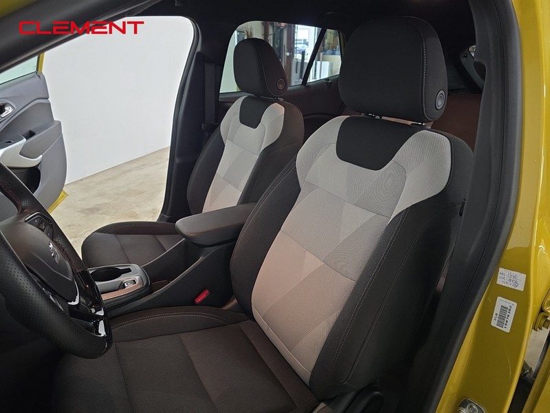 Chevrolet Trax Vehicle Full-screen Gallery Image 25