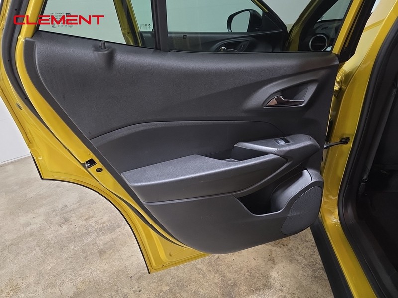 Chevrolet Trax Vehicle Full-screen Gallery Image 26