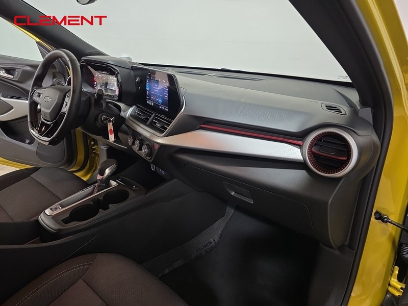 Chevrolet Trax Vehicle Full-screen Gallery Image 30