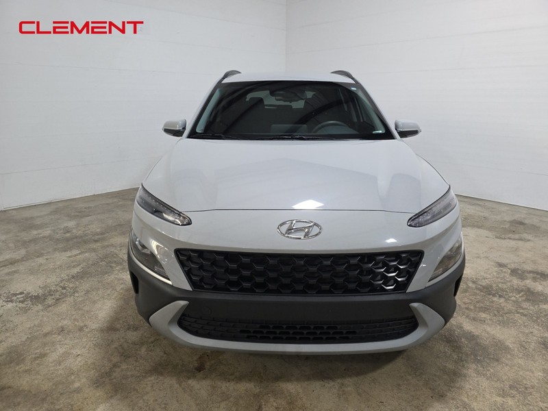 Hyundai Kona Vehicle Full-screen Gallery Image 2