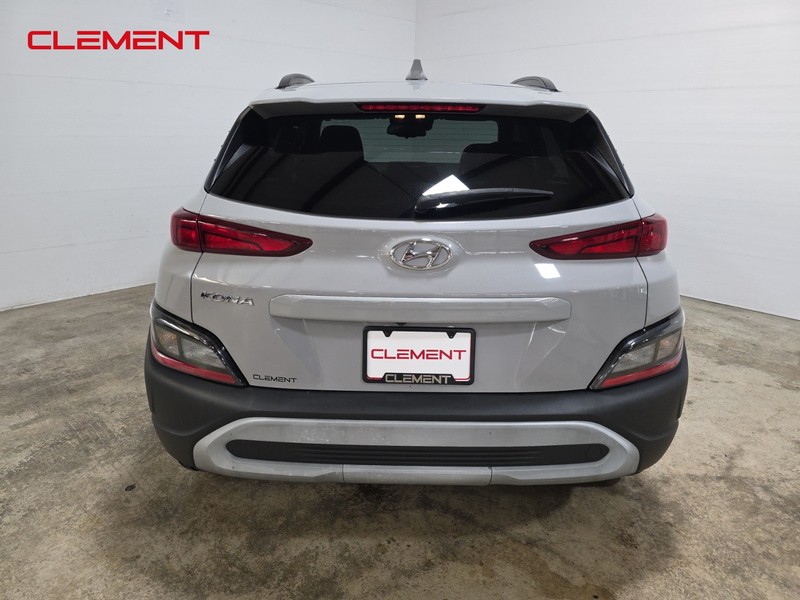 Hyundai Kona Vehicle Full-screen Gallery Image 7