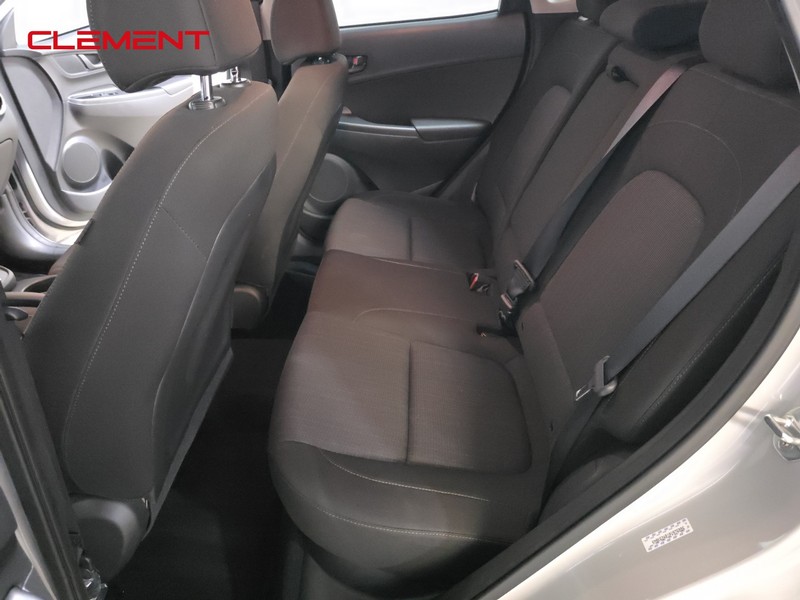 Hyundai Kona Vehicle Full-screen Gallery Image 27