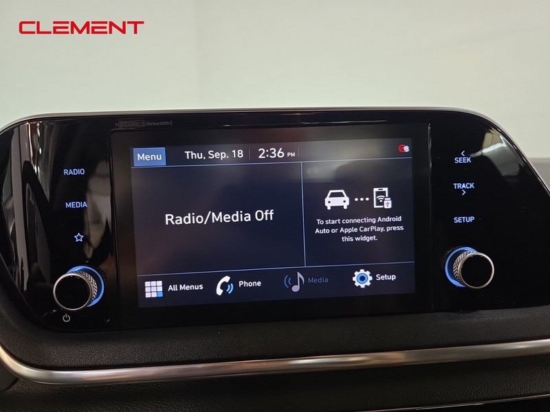 Hyundai Sonata Vehicle Full-screen Gallery Image 15