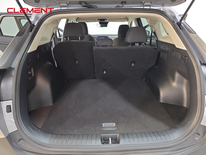 Kia Sportage Vehicle Full-screen Gallery Image 9