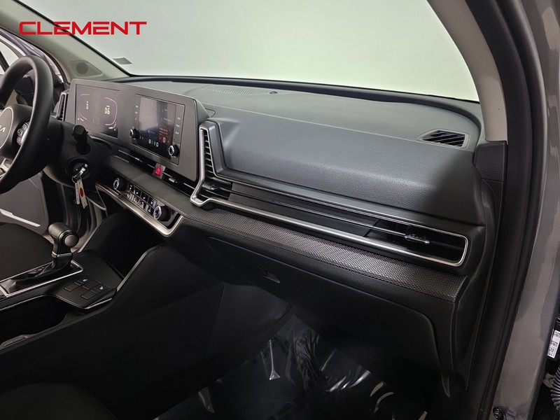 Kia Sportage Vehicle Full-screen Gallery Image 30