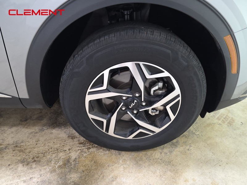 Kia Sportage Vehicle Full-screen Gallery Image 32