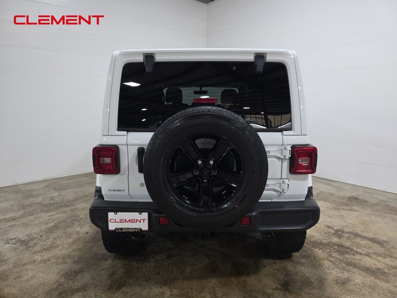 Jeep Wrangler Unlimited Vehicle Full-screen Gallery Image 7