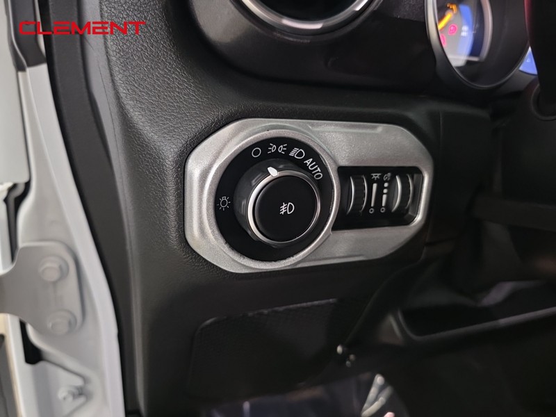 Jeep Wrangler Unlimited Vehicle Full-screen Gallery Image 12