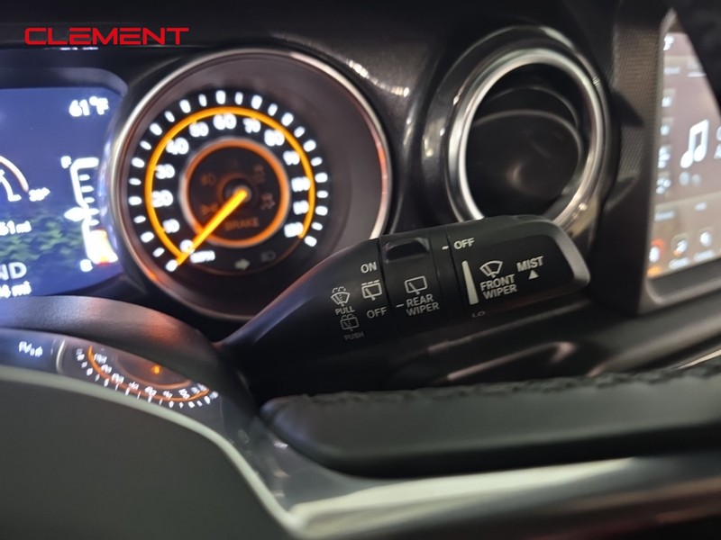 Jeep Wrangler Unlimited Vehicle Full-screen Gallery Image 16