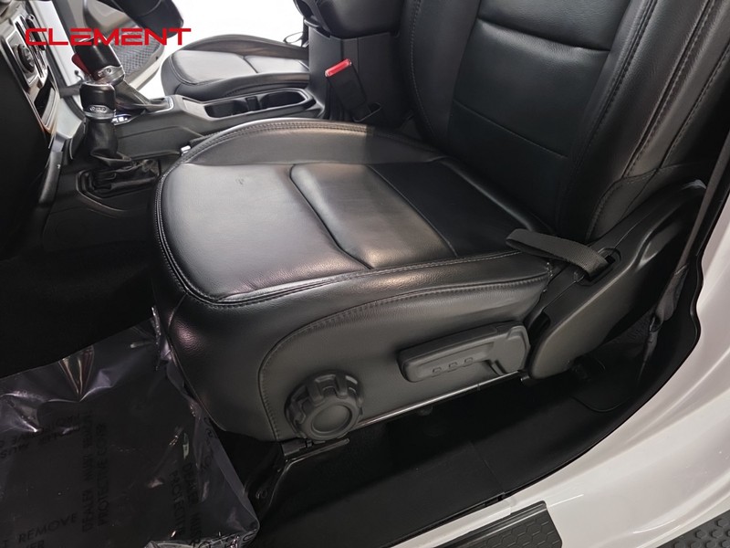 Jeep Wrangler Unlimited Vehicle Full-screen Gallery Image 25