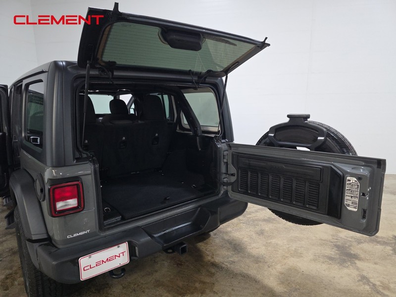 Jeep Wrangler Unlimited Vehicle Image 09