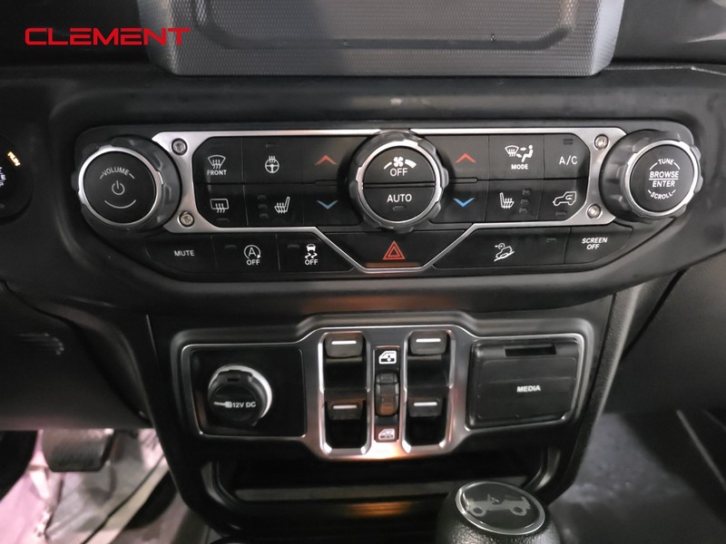 Jeep Wrangler Unlimited Vehicle Image 18