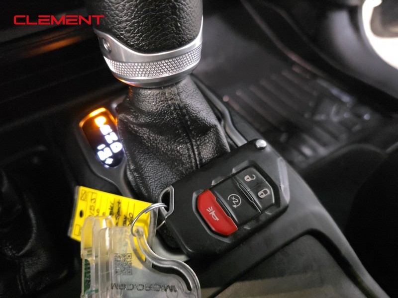 Jeep Wrangler Unlimited Vehicle Image 19