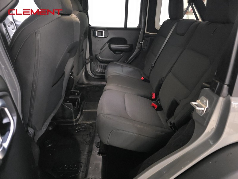 Jeep Wrangler Unlimited Vehicle Image 24