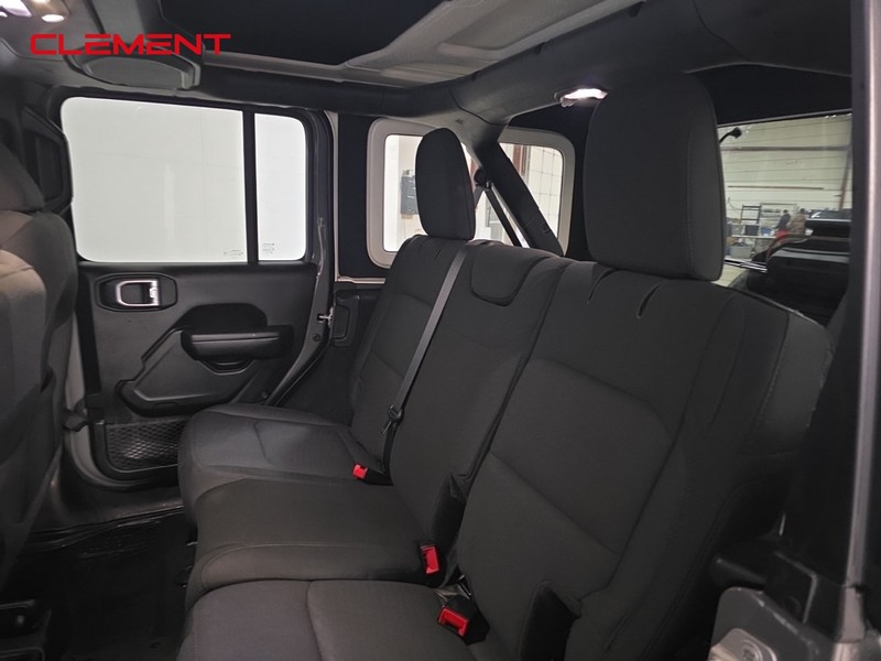 Jeep Wrangler Unlimited Vehicle Image 25