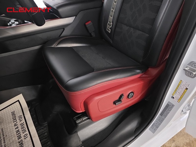 Ram 1500 Vehicle Image 24