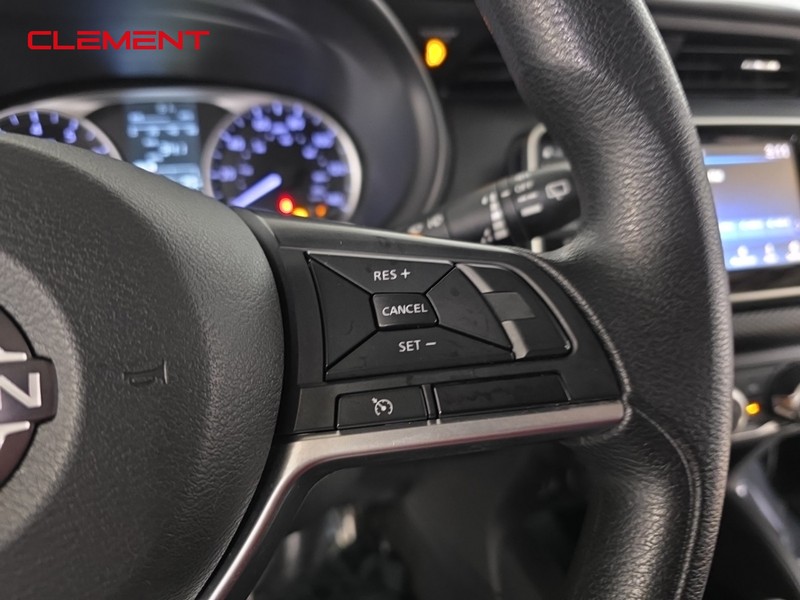 Nissan Kicks Vehicle Image 13