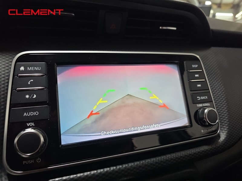 Nissan Kicks Vehicle Image 17