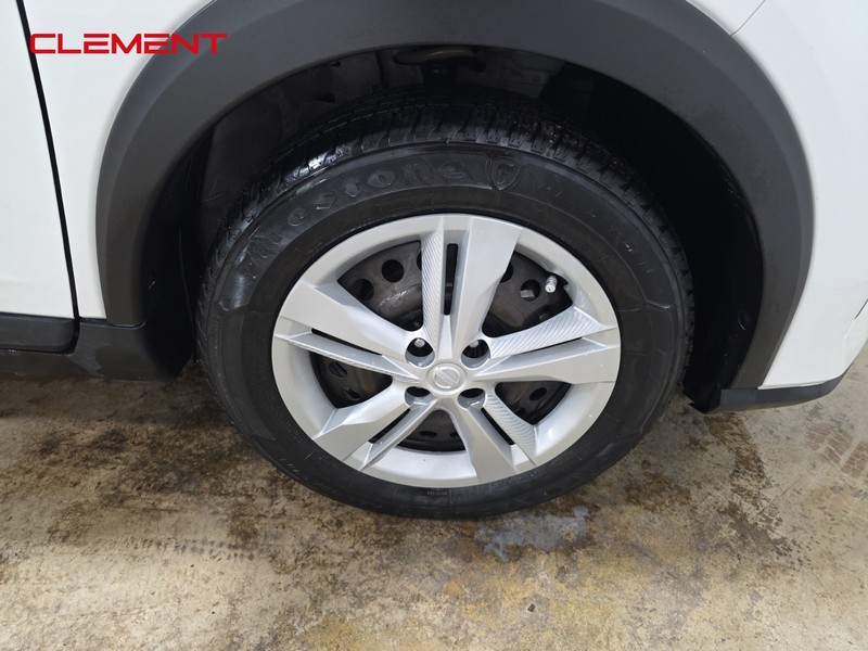 Nissan Kicks Vehicle Image 31