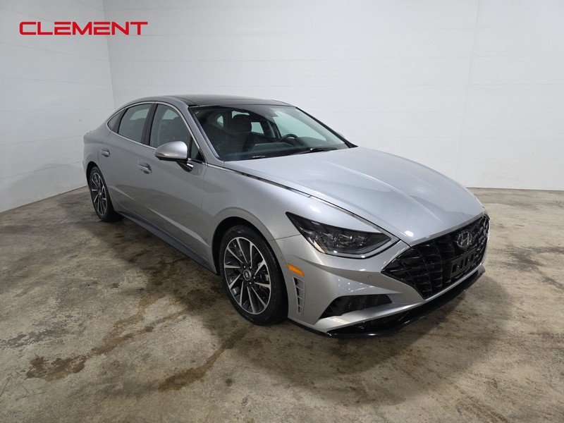 Hyundai Sonata Vehicle Image 03