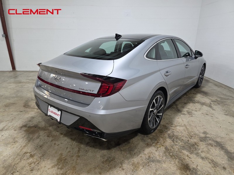 Hyundai Sonata Vehicle Image 06