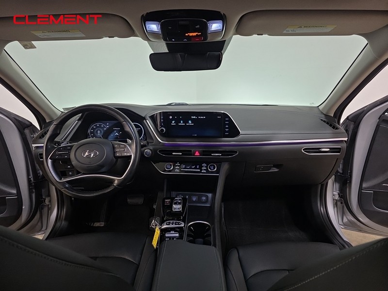 Hyundai Sonata Vehicle Image 09