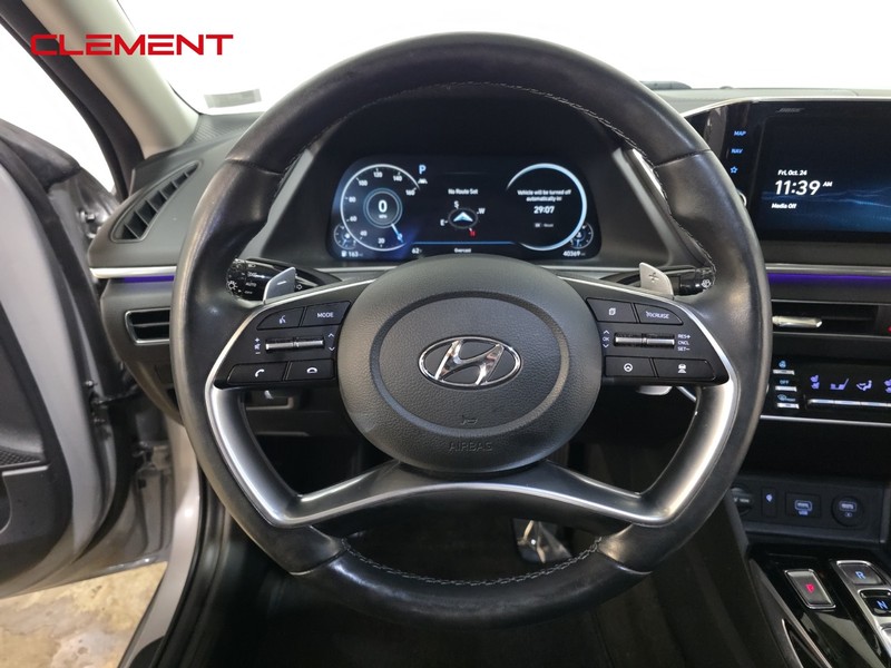 Hyundai Sonata Vehicle Image 11