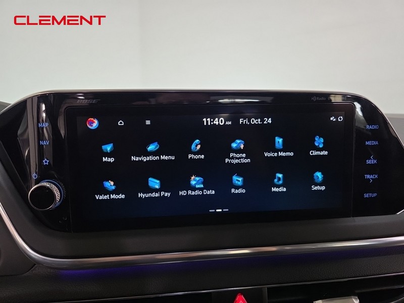 Hyundai Sonata Vehicle Image 16