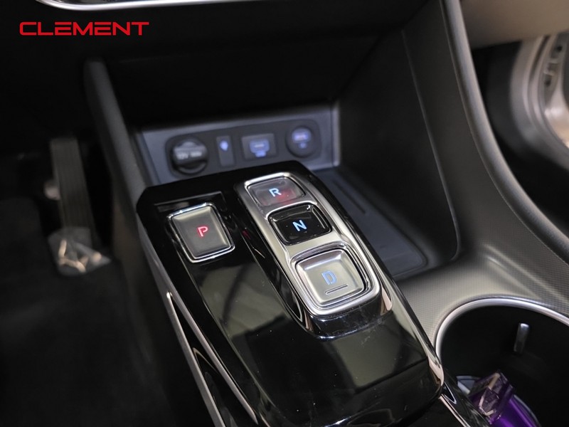 Hyundai Sonata Vehicle Image 21