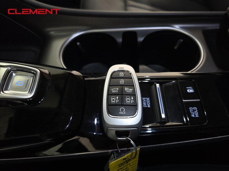 Hyundai Sonata Vehicle Image 23