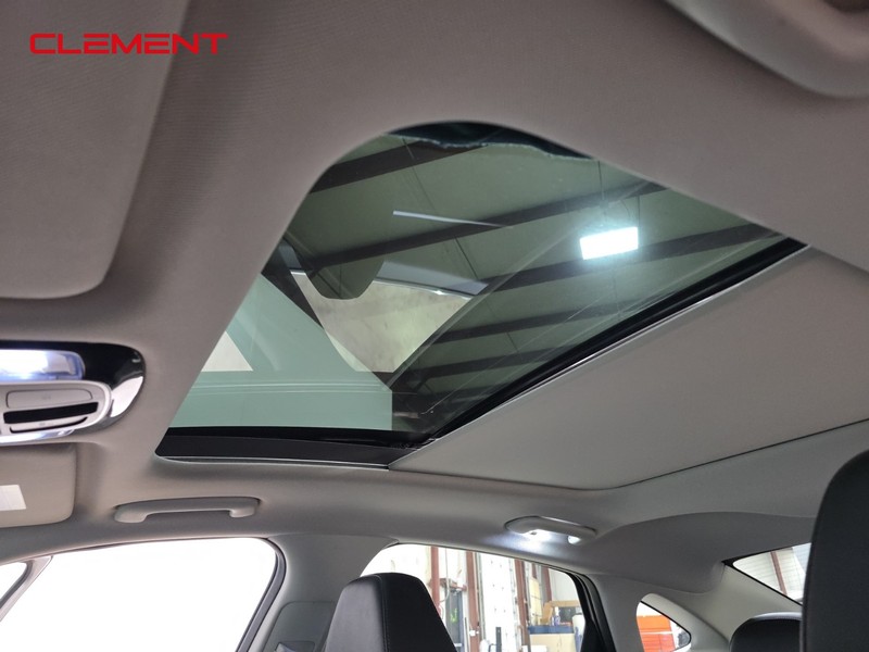 Hyundai Sonata Vehicle Image 24