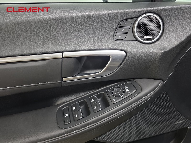 Hyundai Sonata Vehicle Image 25