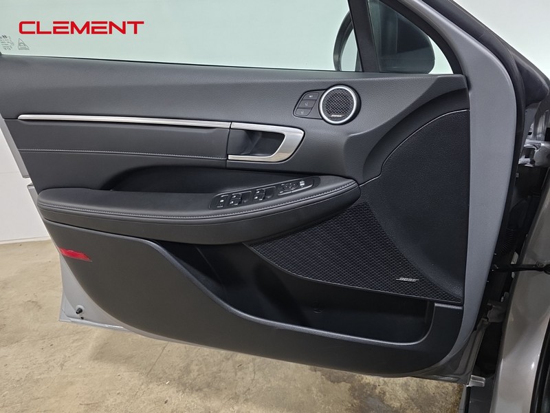 Hyundai Sonata Vehicle Image 26