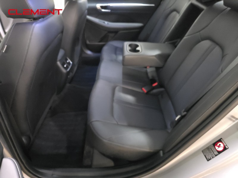 Hyundai Sonata Vehicle Image 30