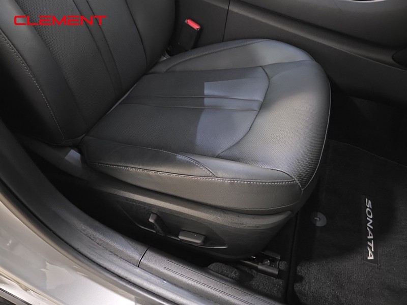 Hyundai Sonata Vehicle Image 34